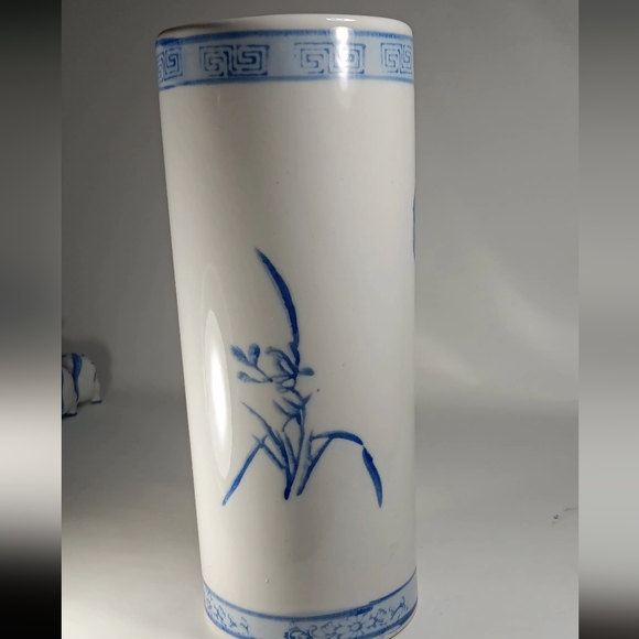 Tall Chinese Porcelain Handpainted Vase Birds and Flowers on White - Picture 3 of 7